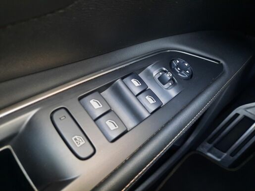 Peugeot 5008 GT 2.0 BHDi 180k EAT8