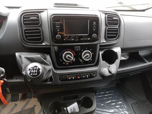 Citroën Jumper Furgon 30 L2H2 2.2Hdi 120k man. - bílá Icy, záruka 5let/200.000Km