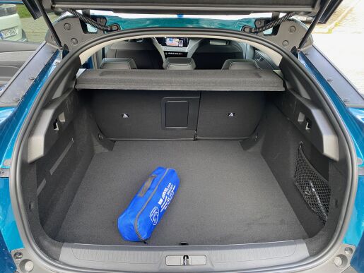 Peugeot 408 ALLURE Hybrid 136 e-DCS6 - 0690
