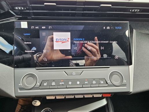 Peugeot 408 ALLURE Hybrid 145 e-DCS6