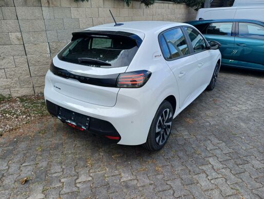 Peugeot 208 Style Elektro 100kW/136k