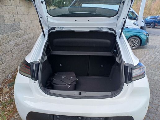 Peugeot 208 Style Elektro 100kW/136k