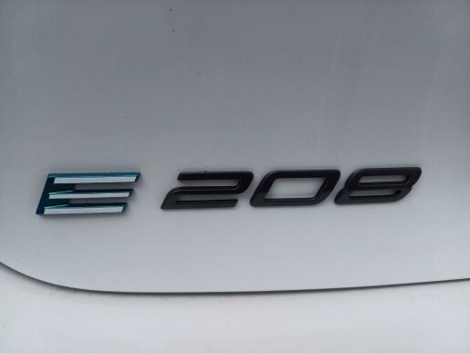 Peugeot 208 Style Elektro 100kW/136k