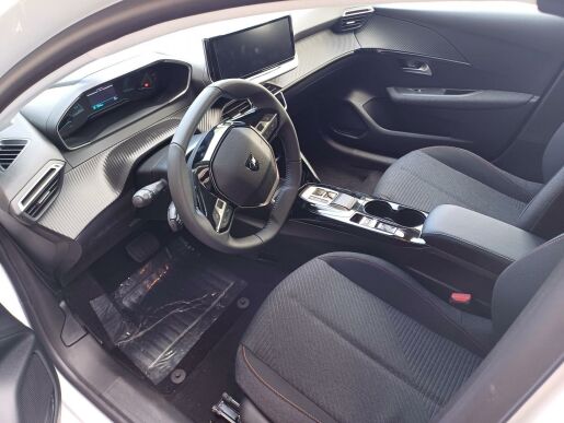 Peugeot 208 Style Elektro 100kW/136k