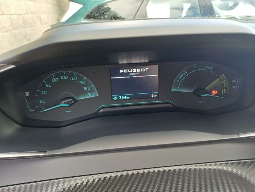 Peugeot 208 Style Elektro 100kW/136k