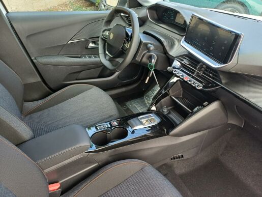 Peugeot 208 Style Elektro 100kW/136k