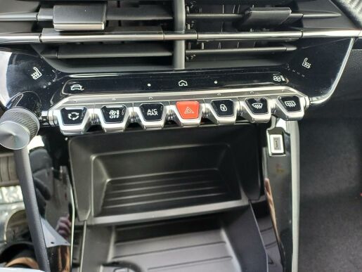 Peugeot 208 Style Elektro 100kW/136k