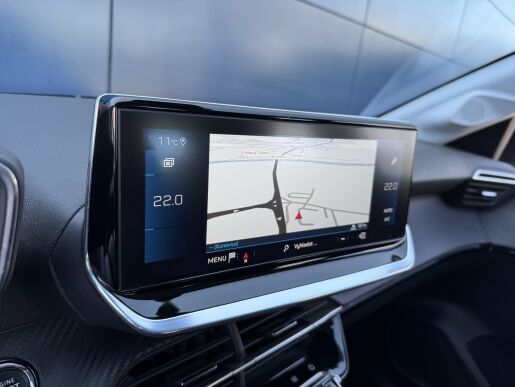 Peugeot 208 ALLURE, 130koní, Automat 8st., Navigace