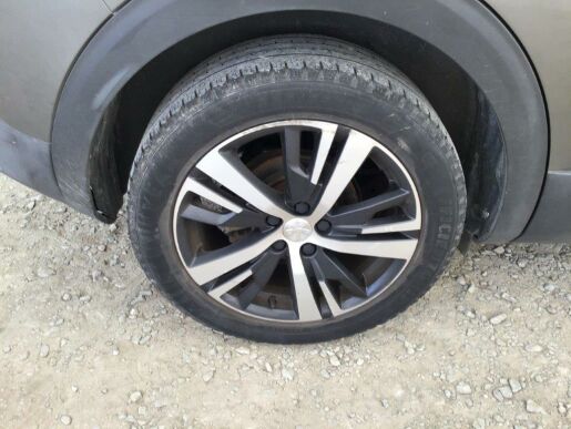 Peugeot 3008 1.6 HDI 120k ALLURE EAT8