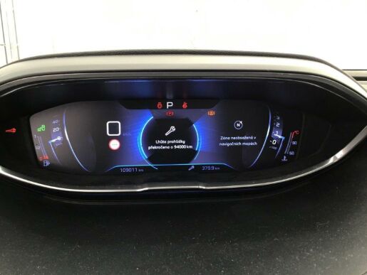 Peugeot 3008 1.6 HDI 120k ALLURE EAT8