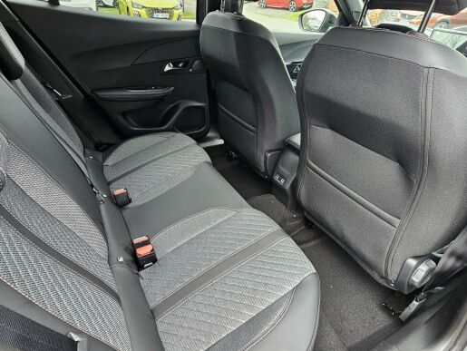 Peugeot 2008 ALLURE Elektro 156k 54 kWh