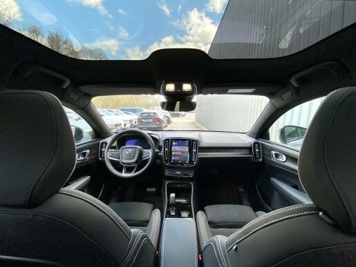 Volvo C40 RECHARGE Twin 4x4 // ULTIMATE