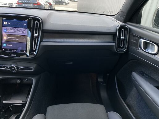 Volvo C40 RECHARGE Twin 4x4 // ULTIMATE