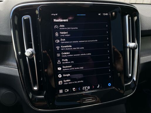 Volvo C40 RECHARGE Twin 4x4 // ULTIMATE