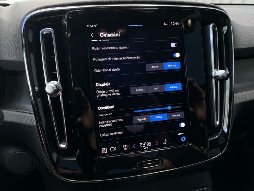 Volvo C40 RECHARGE Twin 4x4 // ULTIMATE