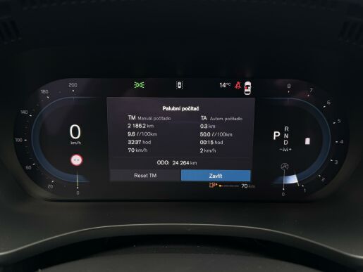 Volvo XC60 B5 AWD ULTIMATE DARK B&W +KOLA