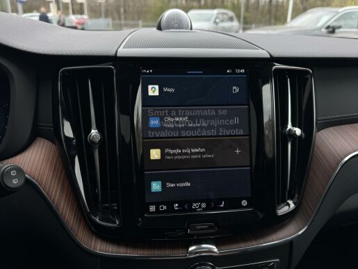 Volvo XC60 B5 AWD ULTIMATE DARK B&W +KOLA