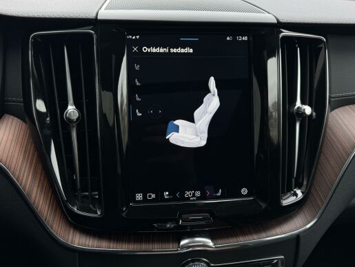 Volvo XC60 B5 AWD ULTIMATE DARK B&W +KOLA