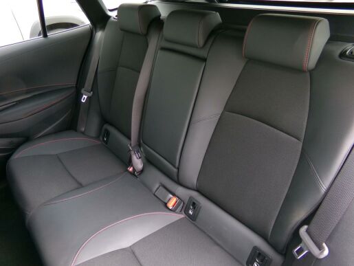 Toyota Corolla GR SPORT DYNAMIC 2,0 HEV 135kW