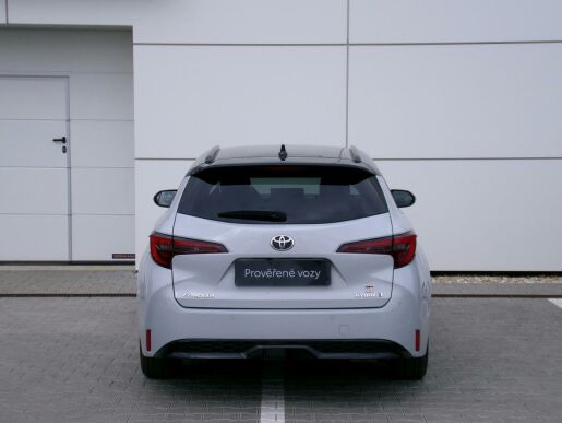 Toyota Corolla GR SPORT DYNAMIC 2,0 HEV 135kW