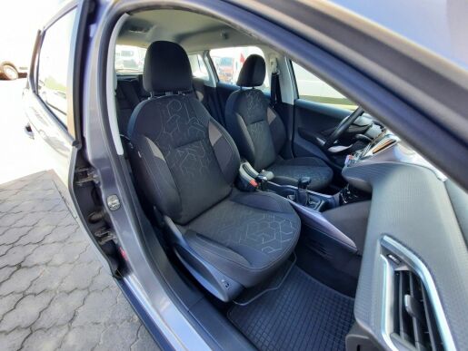 Peugeot 2008 ACTIVE 1,2 PT 82k M5