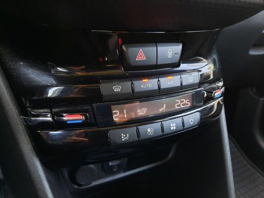 Peugeot 2008 ACTIVE 1,2 PT 82k M5