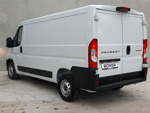 Peugeot Boxer Furgon 3300 L2H1 BlueHDi 140k