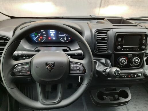 Peugeot Boxer Furgon 3300 L2H1 BlueHDi 140k