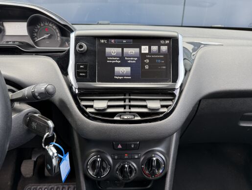 Peugeot 208 ACTIVE, 82 koní, klima, tempomat