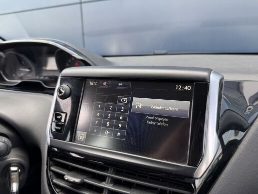 Peugeot 208 ACTIVE, 82 koní, klima, tempomat