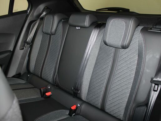 Peugeot 2008 ALLURE PureTech 100 S&S MAN6