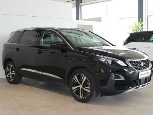 Peugeot 5008 1.2PureTech,130HP,ČR,navi1.maj