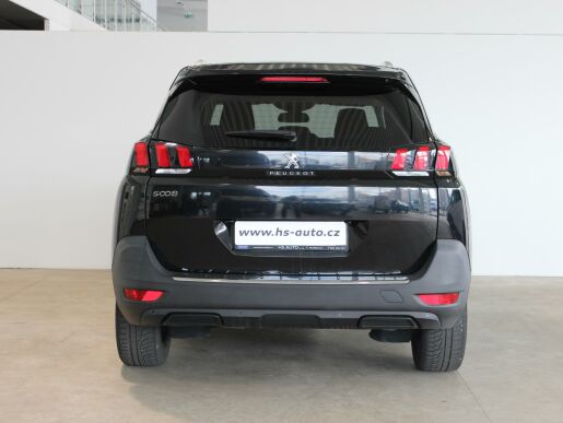 Peugeot 5008 1.2PureTech,130HP,ČR,navi1.maj