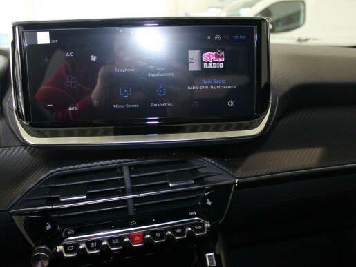 Peugeot 2008 ALLURE Hybrid 136 e-DCS6