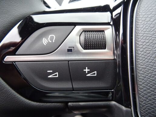 Peugeot 5008 ALLURE PACK BlueHDi 130 EAT8