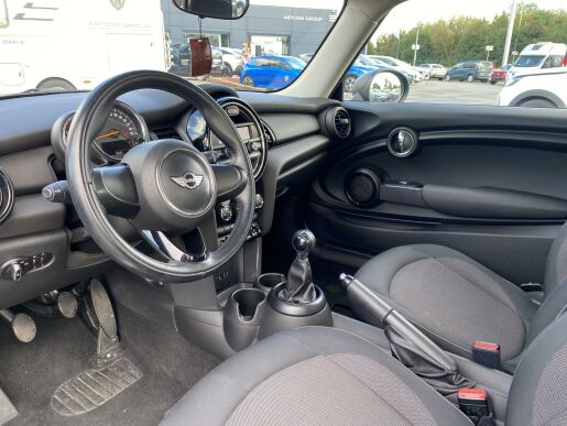 Mini Cooper ONE 1.2 75k