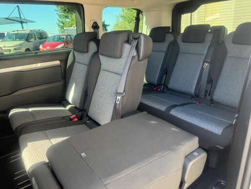Citroën SpaceTourer SpaceTourer FEEL M 2.0 BlueHDi 180k EAT8 (8 míst)+el.dveře