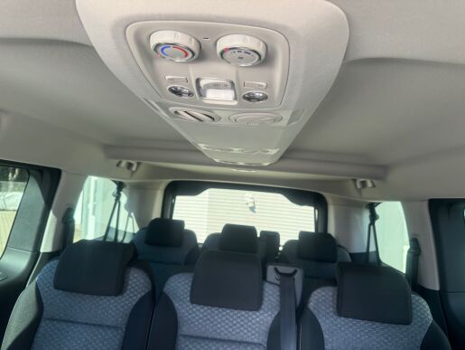Citroën SpaceTourer SpaceTourer FEEL M 2.0 BlueHDi 180k EAT8 (8 míst)+el.dveře