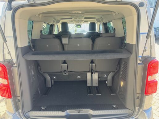 Citroën SpaceTourer SpaceTourer FEEL M 2.0 BlueHDi 180k EAT8 (8 míst)+el.dveře