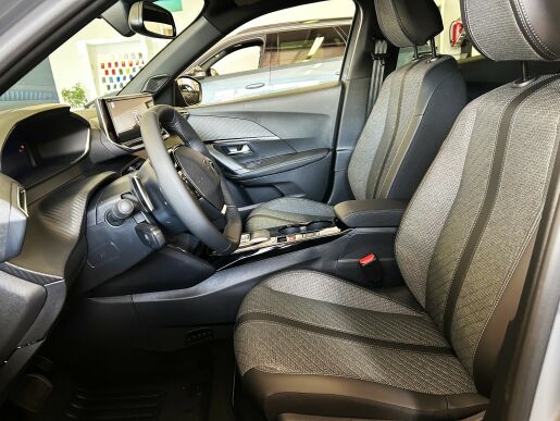 Peugeot 2008 ALLURE Hybrid 145 e-DCS6