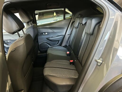 Peugeot 2008 ALLURE Hybrid 145 e-DCS6
