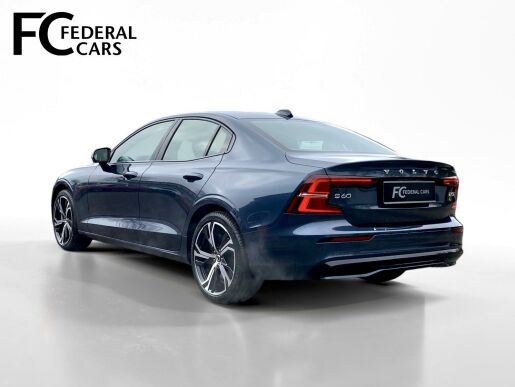 Volvo S60 B5 (benzín) AWD // ULTIMATE