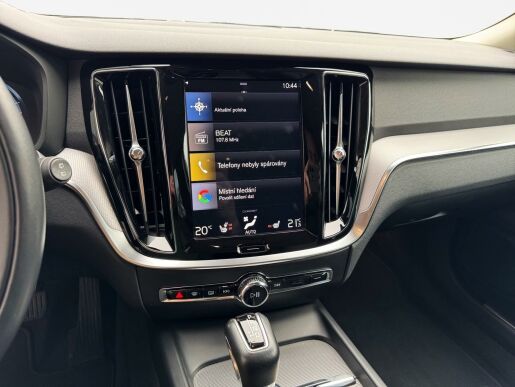 Volvo V60 T5 AWD Cross Country 1.MAJ.