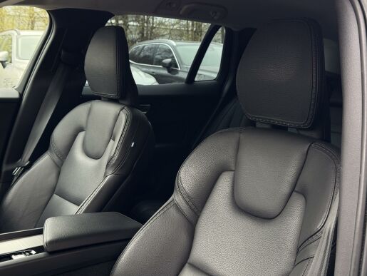Volvo V60 T5 AWD Cross Country 1.MAJ.