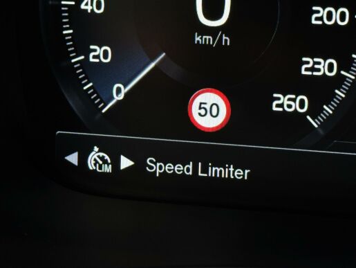 Volvo V60 T5 AWD Cross Country 1.MAJ.