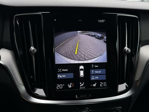 Volvo V60 T5 AWD Cross Country 1.MAJ.