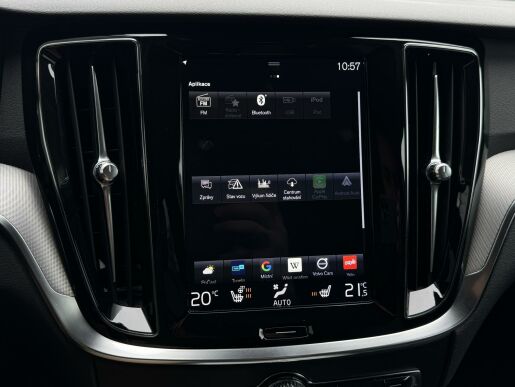 Volvo V60 T5 AWD Cross Country 1.MAJ.