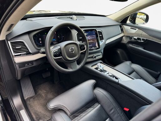 Volvo XC90 T8 AWD (335kW) ULTRA DARK B&W