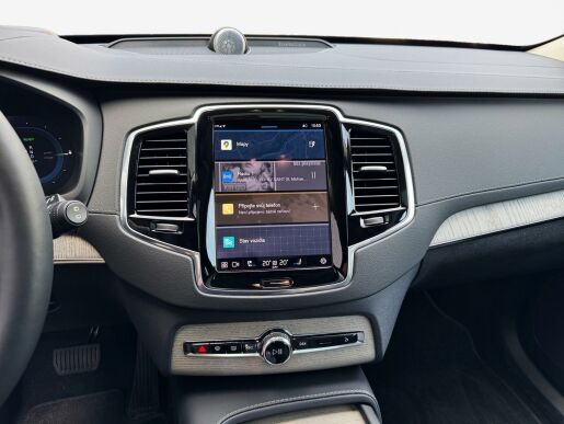 Volvo XC90 T8 AWD (335kW) ULTRA DARK B&W