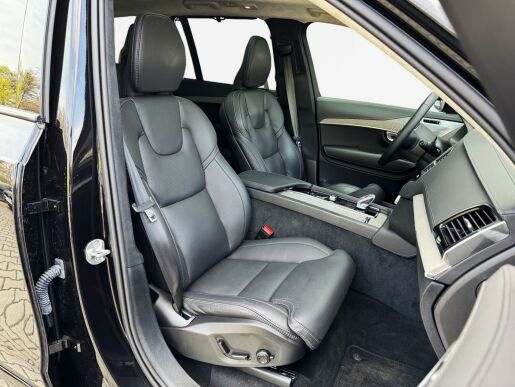 Volvo XC90 T8 AWD (335kW) ULTRA DARK B&W